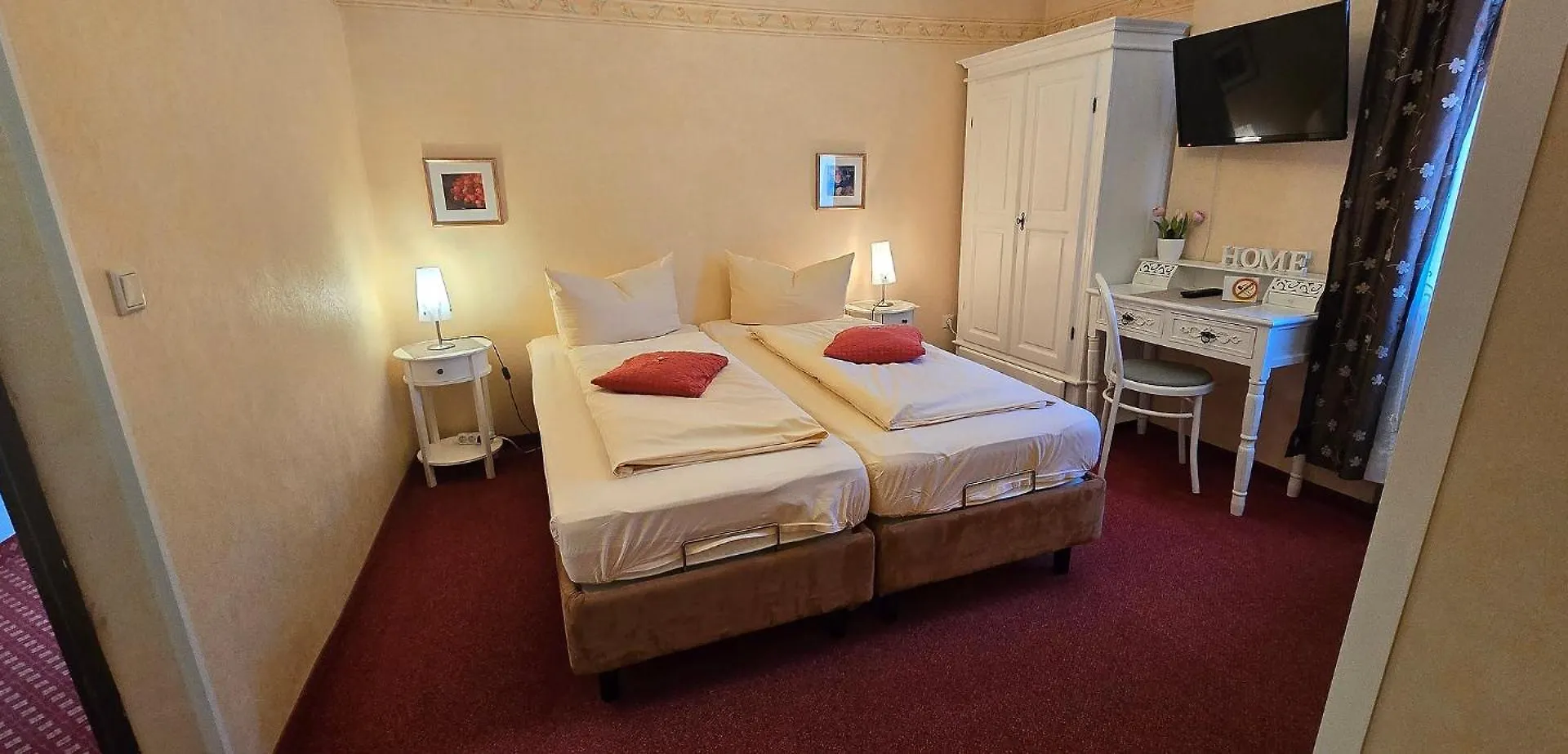 Guest house Haus Jutta Hotel Goessweinstein