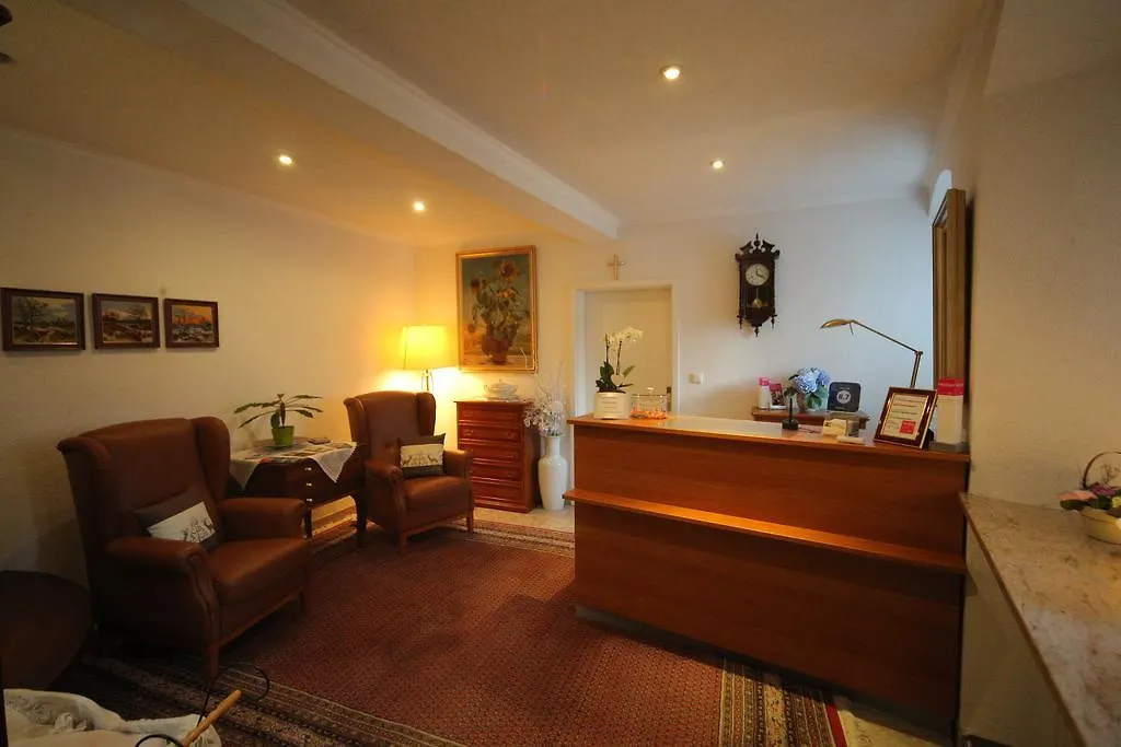 Guest house Haus Jutta Hotel Goessweinstein